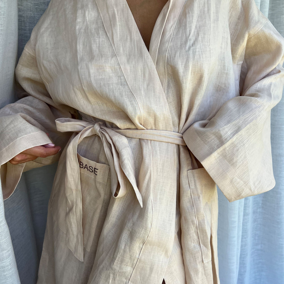 Just Be Robe (BARE) BASE LINEN ROBE